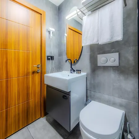 Med Airport Hotel