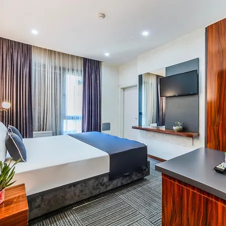 Hotel Med Airport