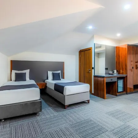 Med Airport Hotel Arnavutkoy