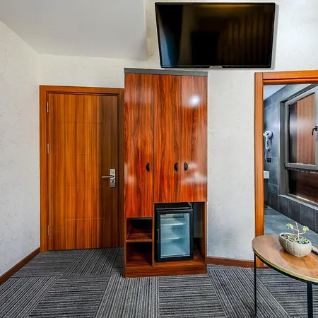 Med Airport Hotel